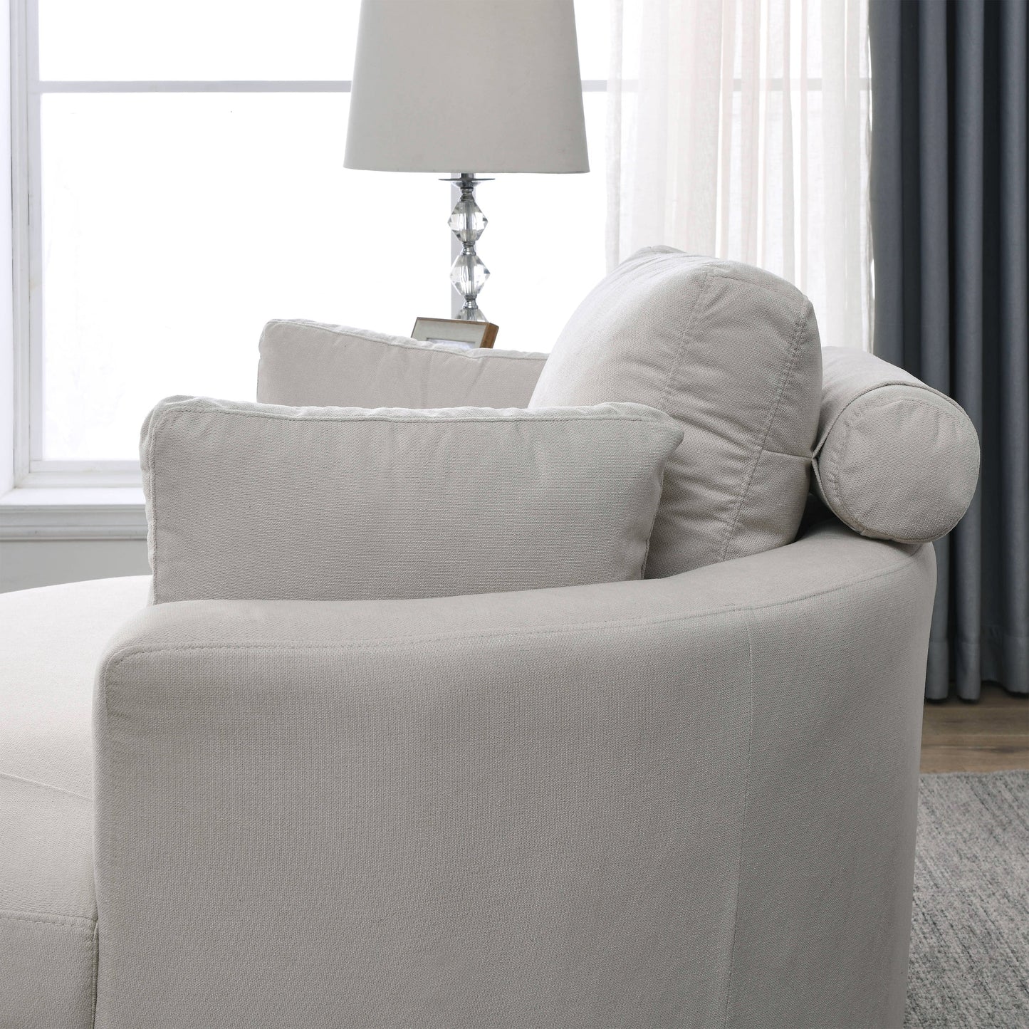 Celeste Curve Lounge Chair