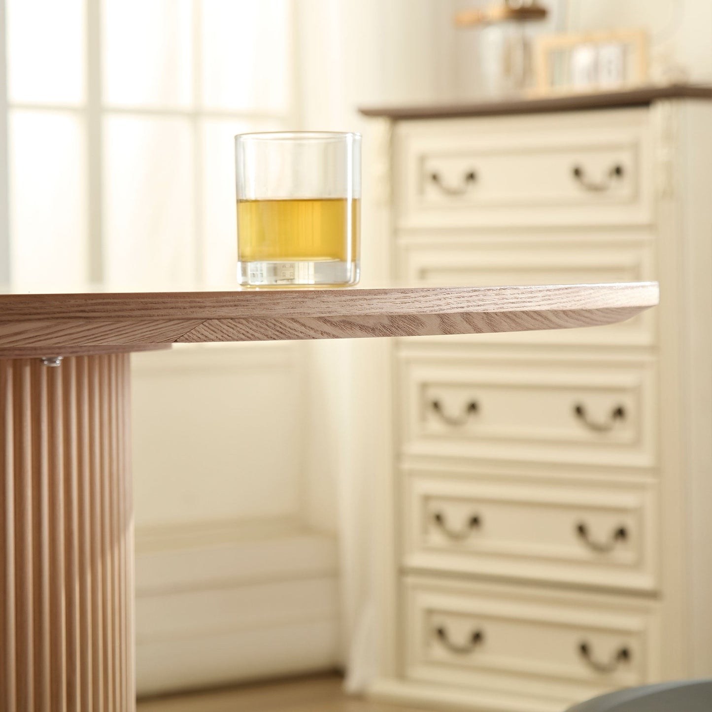 Orion Oak Round Table